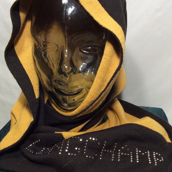 Longchamp Scarf - Picture 2 of 4